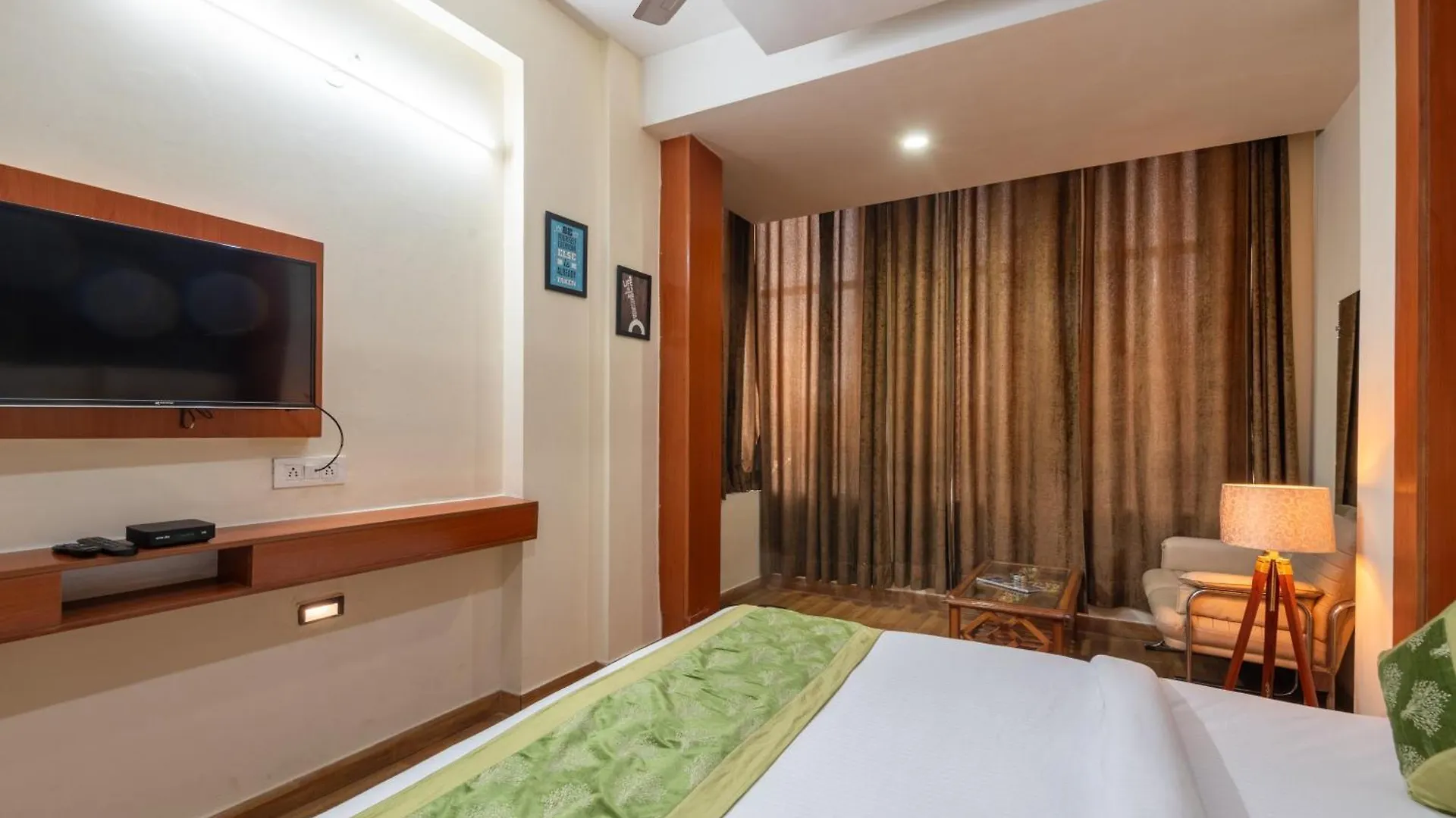 Oyster Pearl Hotel - Medicity Gurugram, Near Medanta Hospital غورغاون