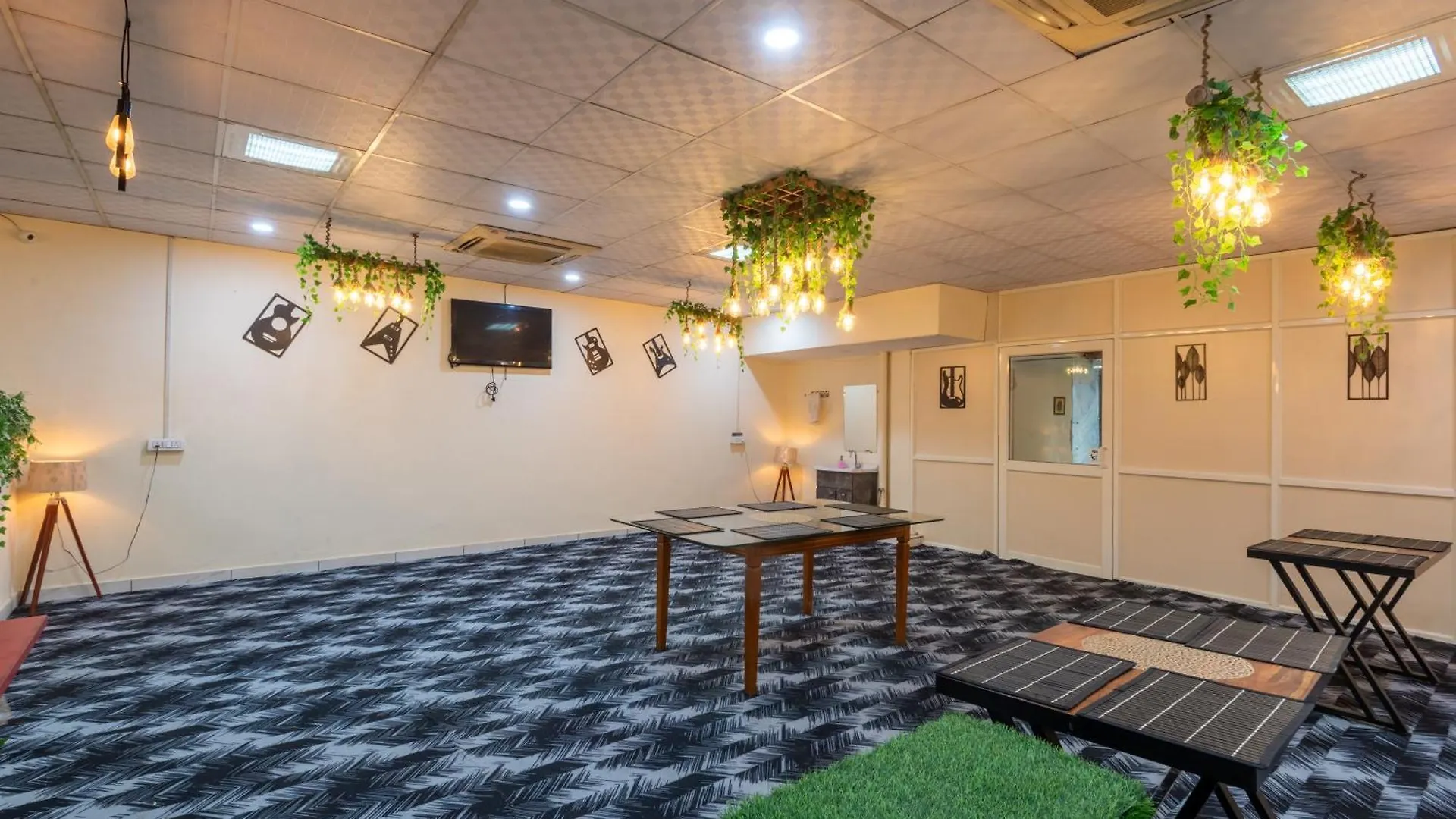 Oyster Pearl Hotel - Medicity Gurugram, Near Medanta Hospital غورغاون