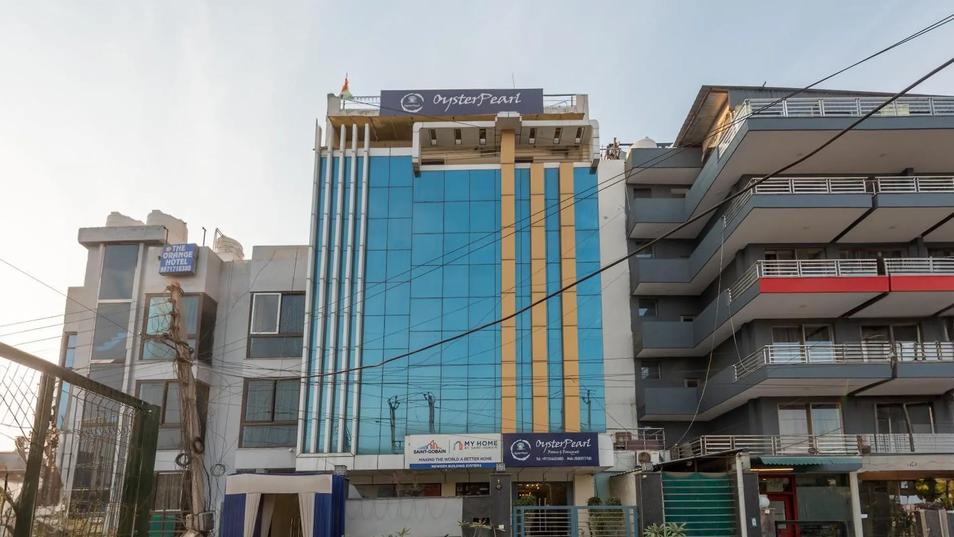 Oyster Pearl Hotel - Medicity Gurugram, Near Medanta Hospital Γκουργκάον