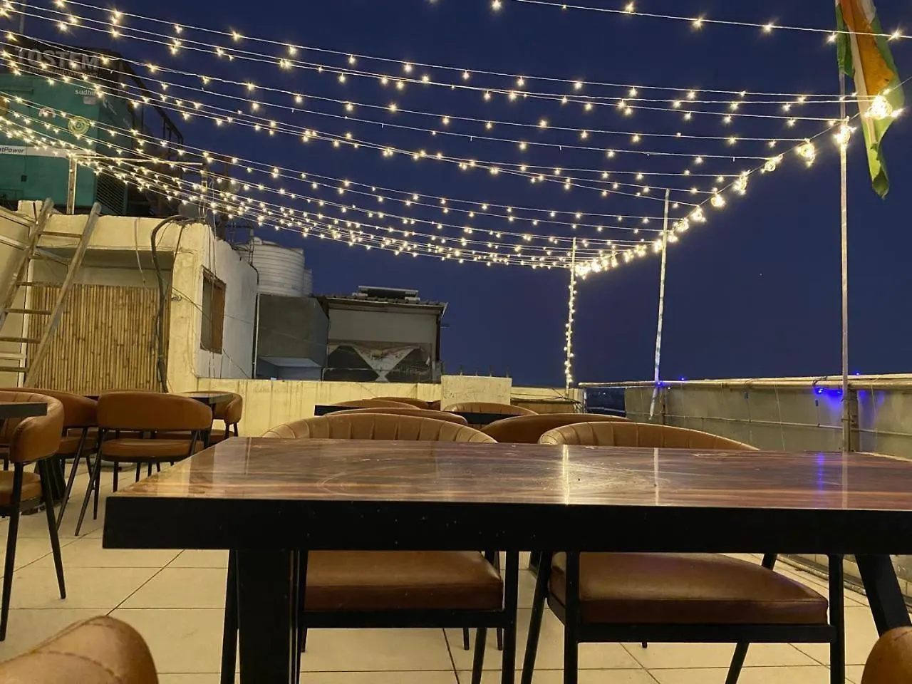 Oyster Pearl Hotel - Medicity Gurugram, Near Medanta Hospital Γκουργκάον