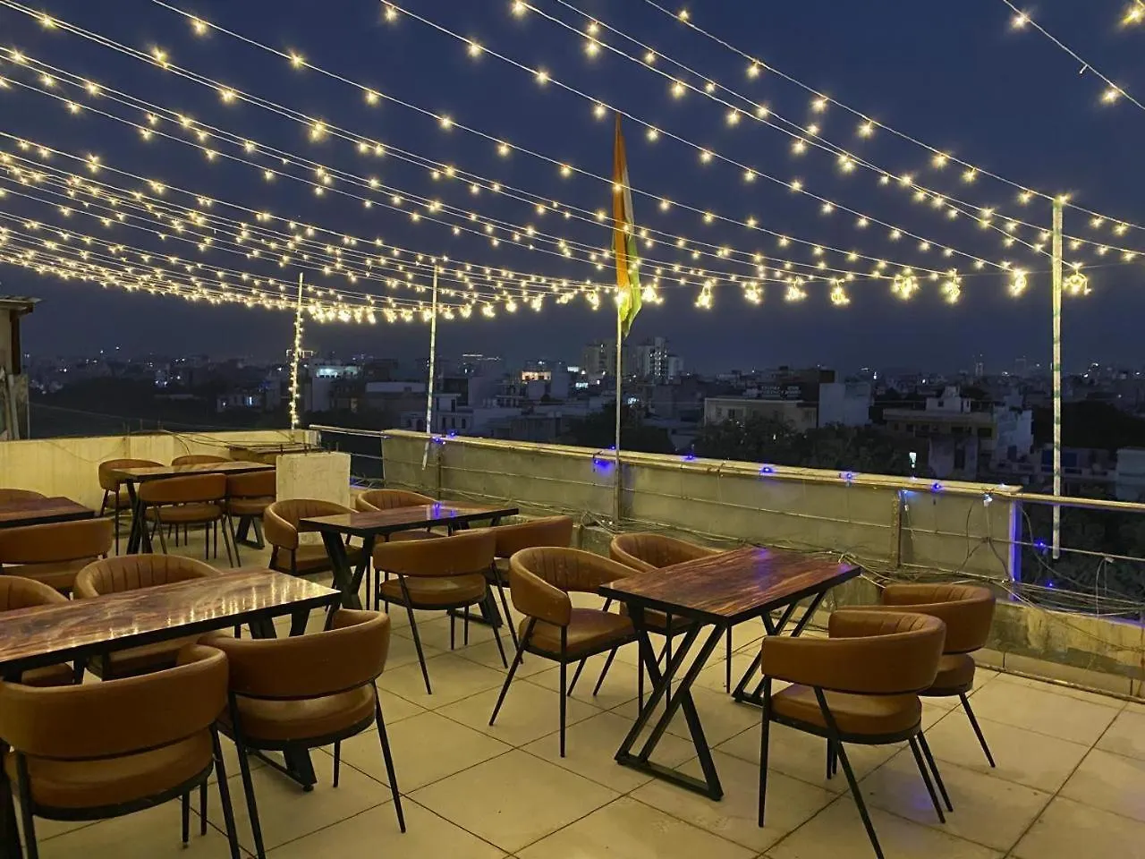 Oyster Pearl Hotel - Medicity Gurugram, Near Medanta Hospital Γκουργκάον 3*,  Ινδία